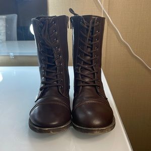 Women’s boots